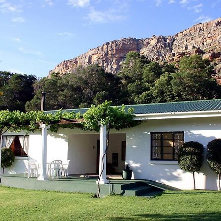 Kunje Guesthouse Op-die-Berg 外观 照片