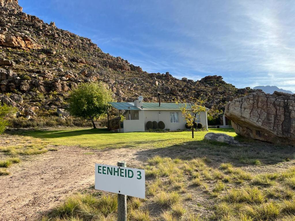 Kunje Guesthouse Op-die-Berg 外观 照片