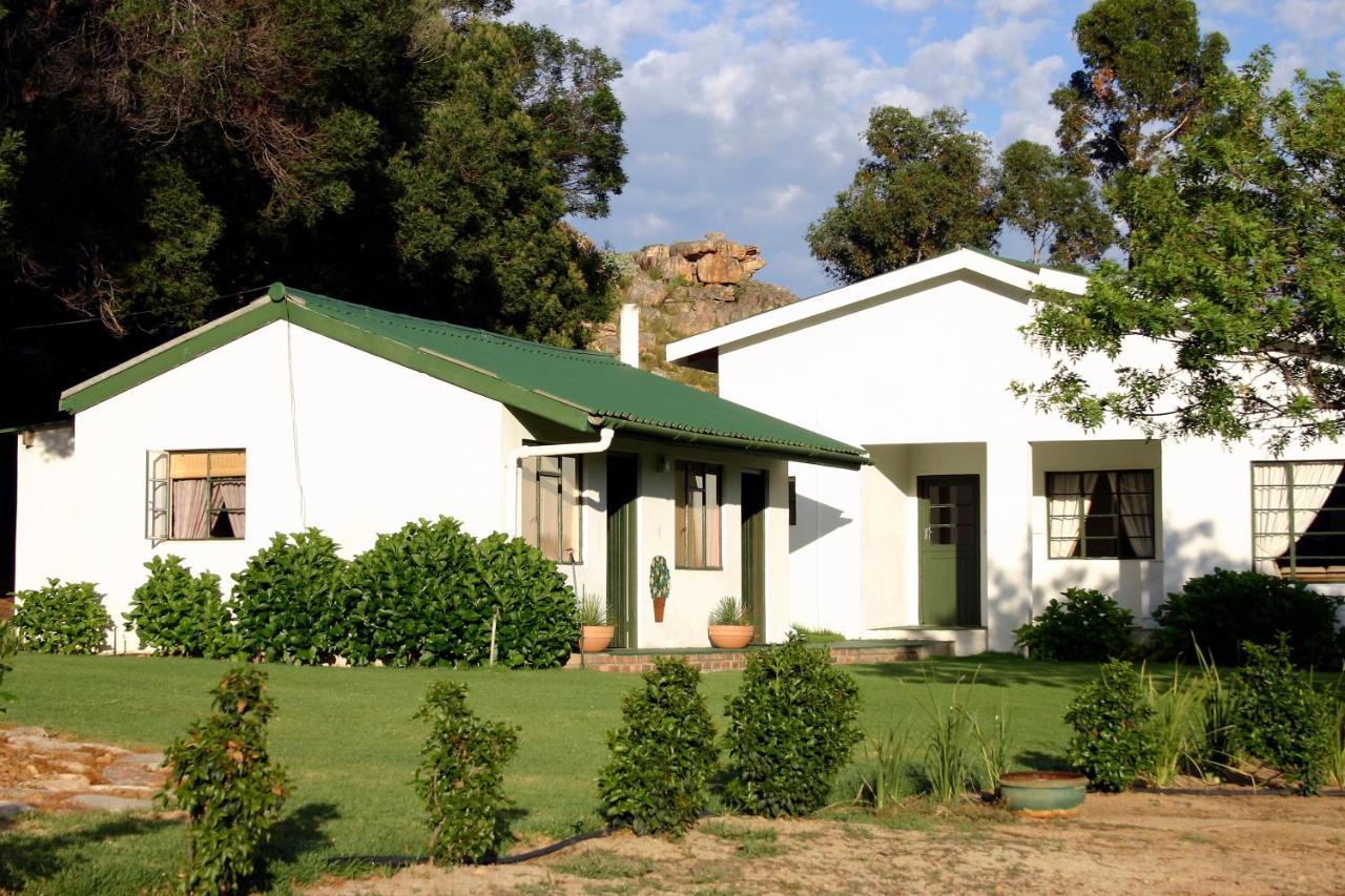 Kunje Guesthouse Op-die-Berg 外观 照片